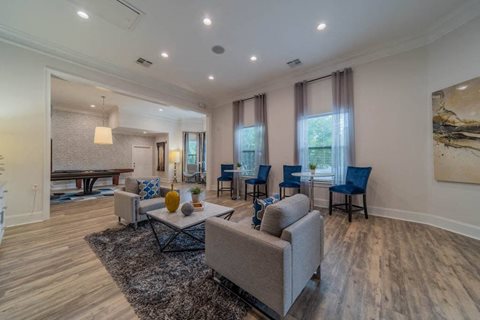 Resident Lounge at The Oxmoor in Birmingham, AL